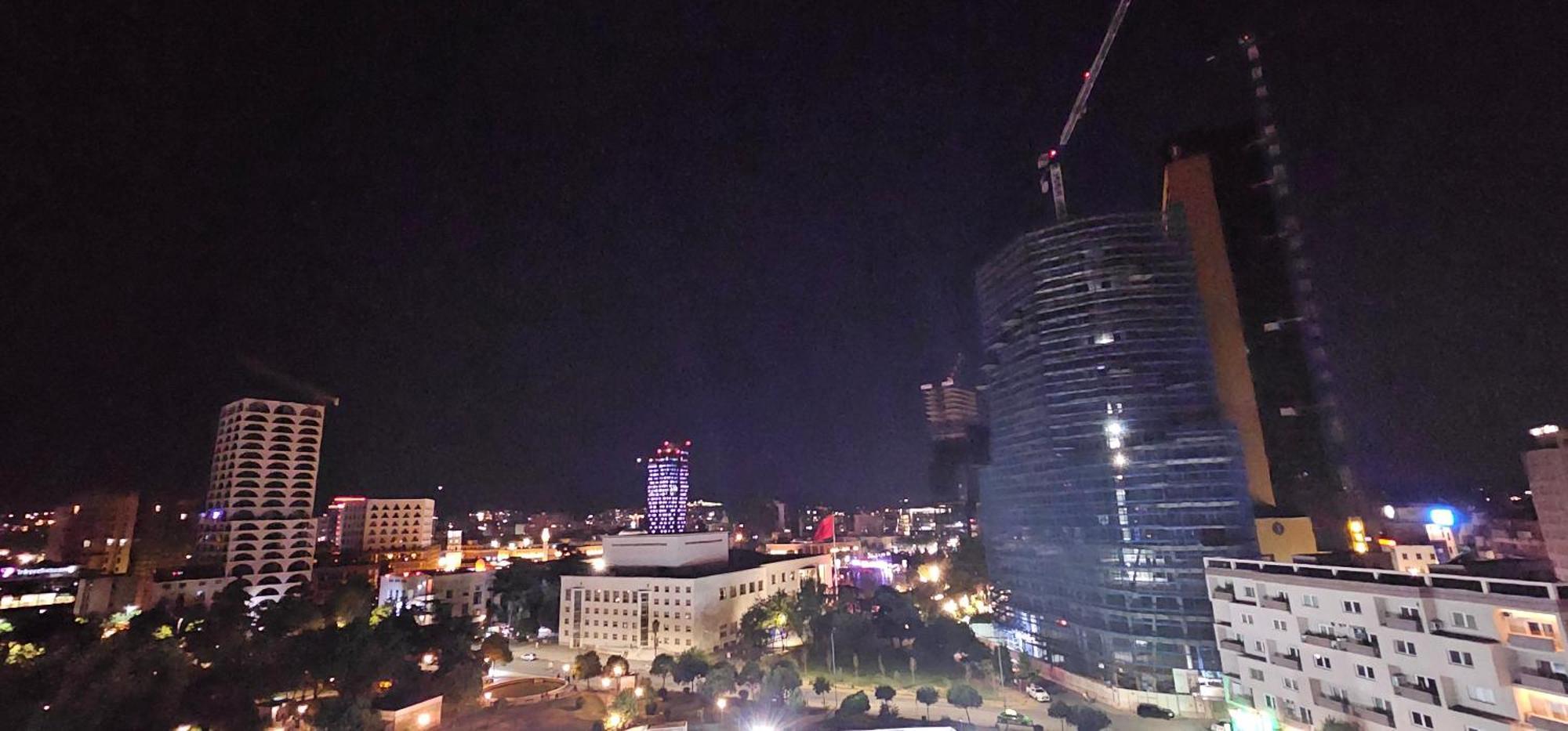 Free Parking Skanderbeg Square - Spacious Central Apartment Tirana Esterno foto