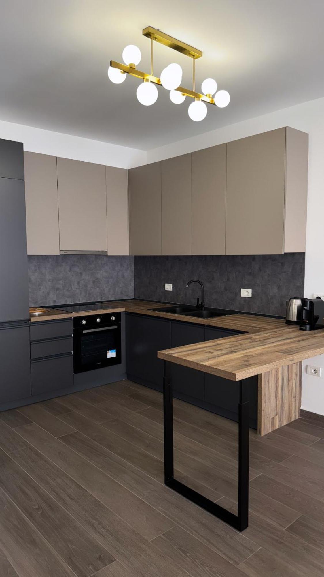 Free Parking Skanderbeg Square - Spacious Central Apartment Tirana Esterno foto