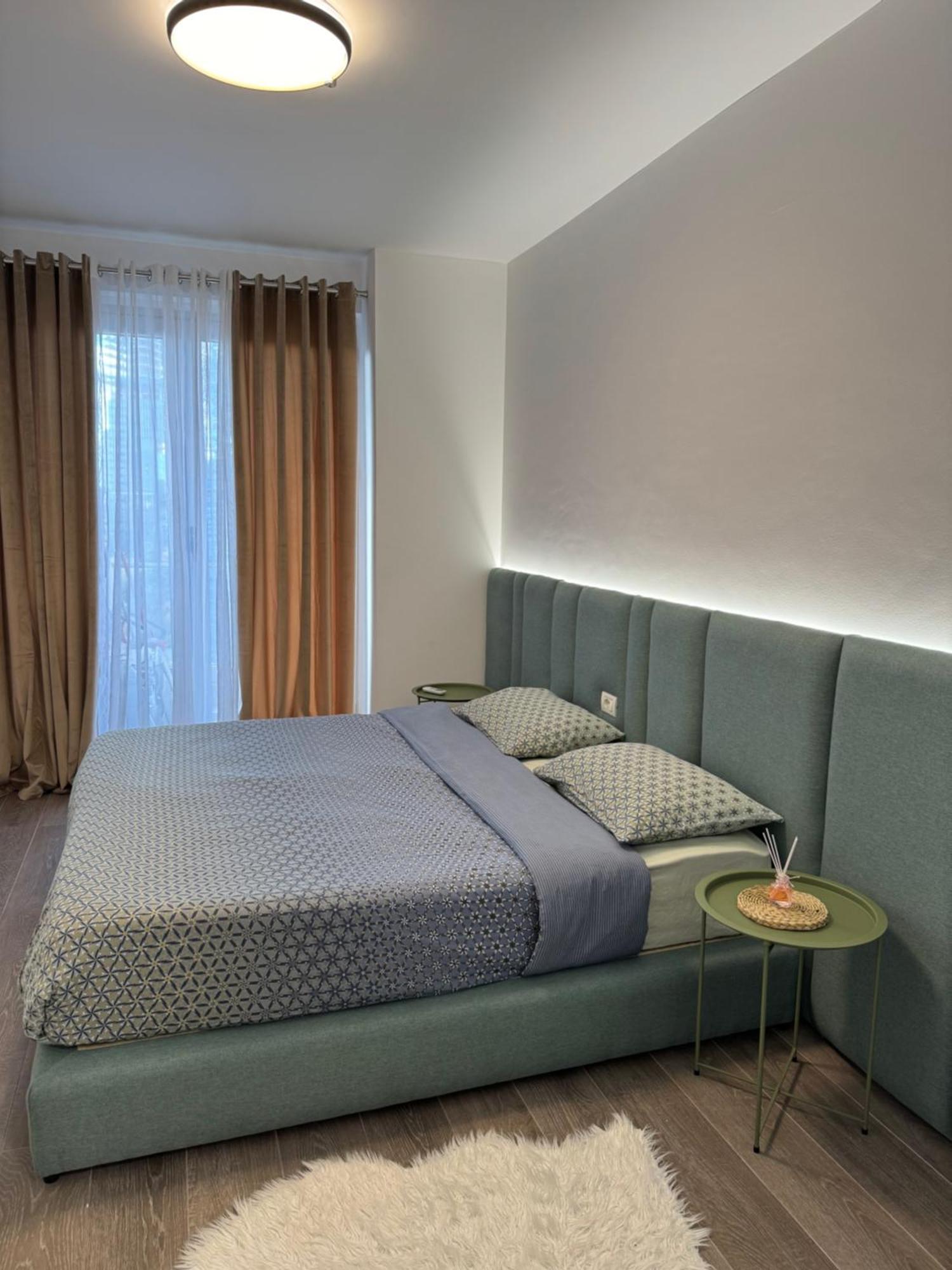 Free Parking Skanderbeg Square - Spacious Central Apartment Tirana Esterno foto
