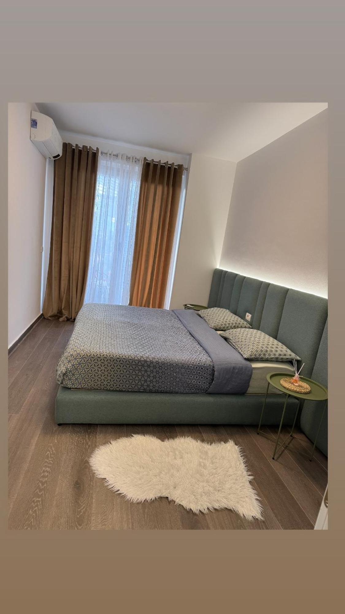 Free Parking Skanderbeg Square - Spacious Central Apartment Tirana Esterno foto